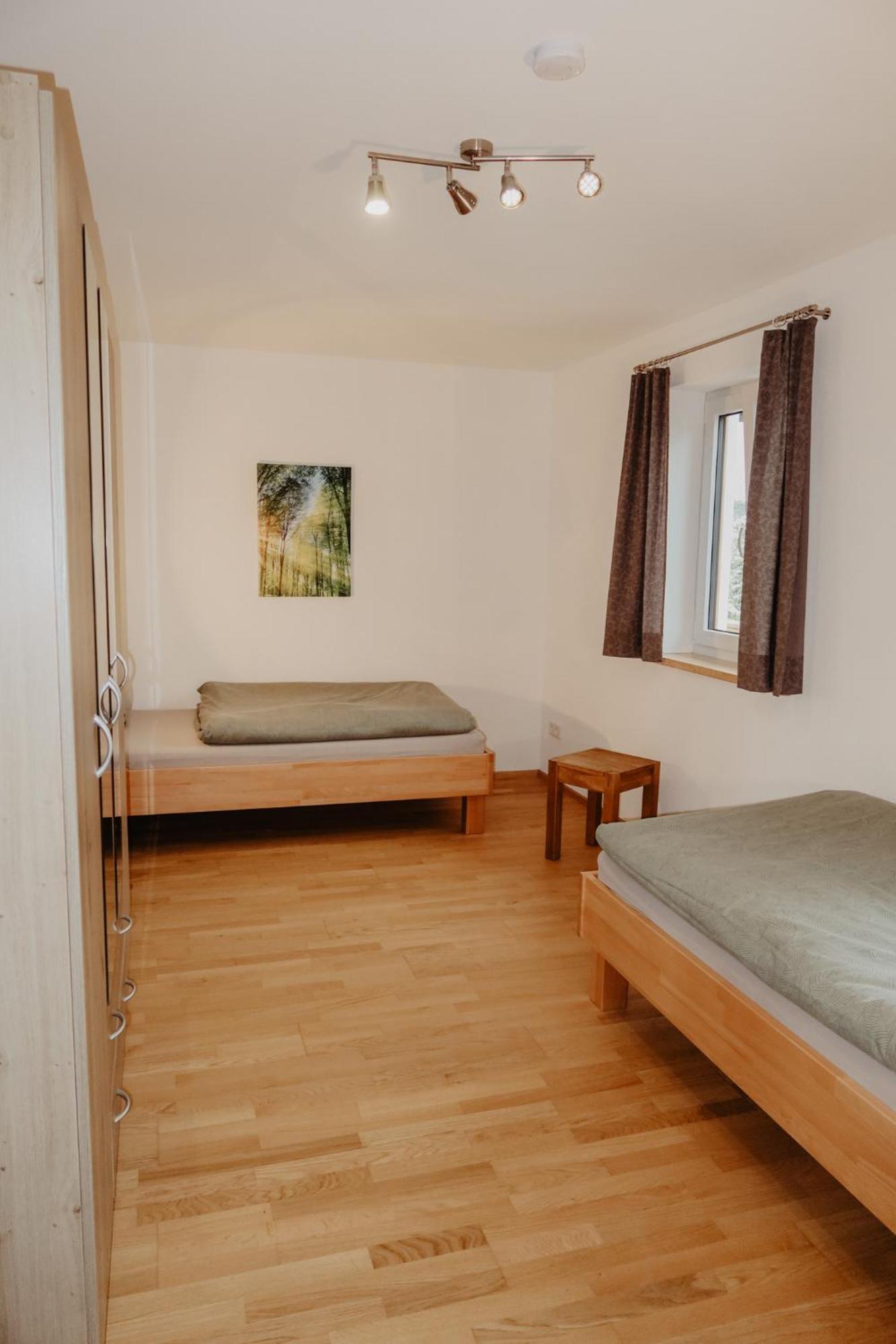 Ferienwohnung/Arbeiterwohnung Kampenwand Рордорф Экстерьер фото