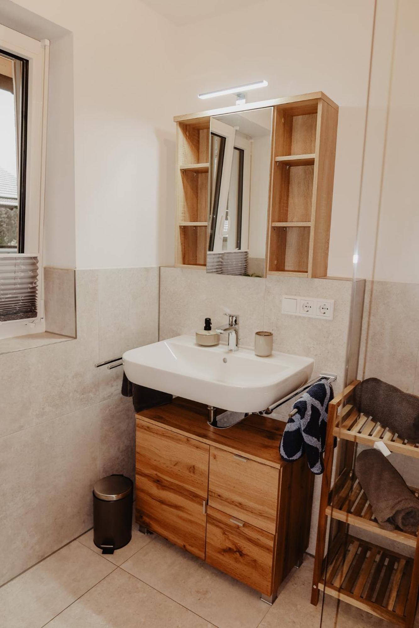 Ferienwohnung/Arbeiterwohnung Kampenwand Рордорф Экстерьер фото