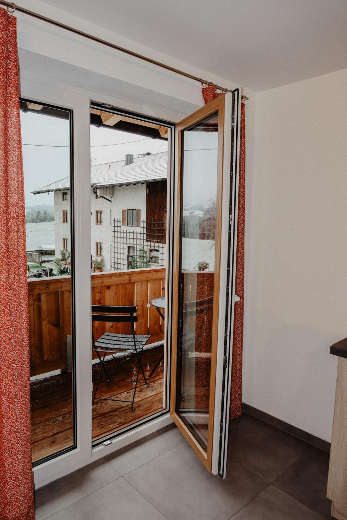 Ferienwohnung/Arbeiterwohnung Kampenwand Рордорф Экстерьер фото